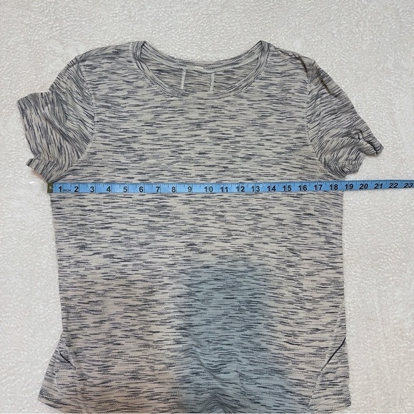 Lululemon Run It Out Tee Tiger Black White Space Dye Short Sleeve Shirt Top - Picture 5 of 6